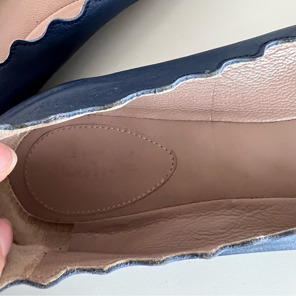 Chloe Womens Lauren Scalloped Blue Leather Flats - Picture 6 of 6